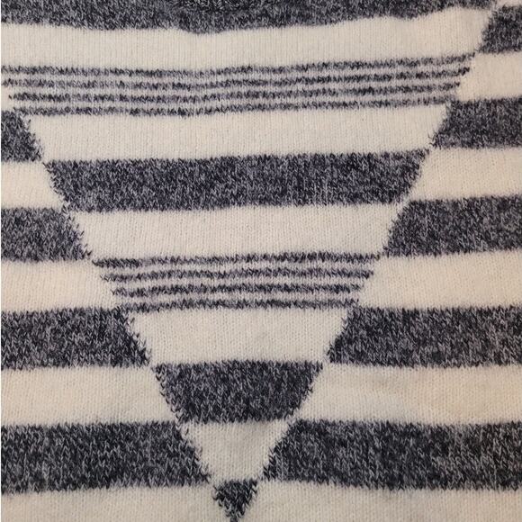 🩶 VTG 80s Wool Sweater – Men’s L – Gray/Ivory Diamond Knit Crewneck – Geometric - Picture 3 of 7